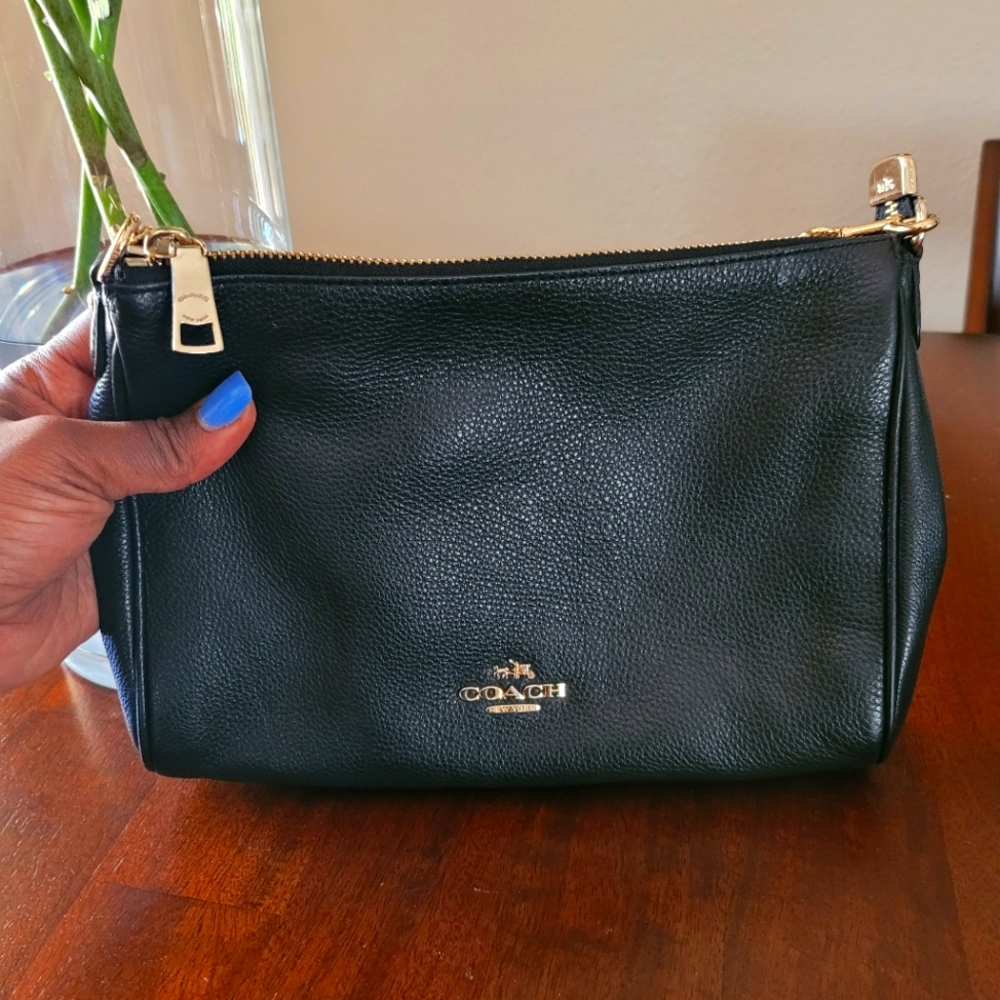 COACH 👜🖤 small black purse